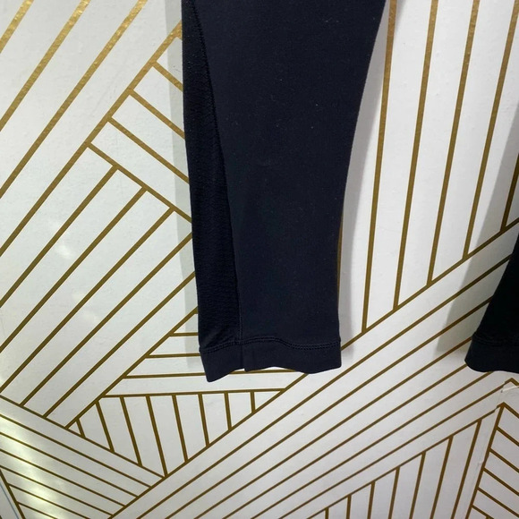 LULULEMON Journey Crops in Black Pow Stripe Split‎ Pea Size US 4 - Picture 6 of 11